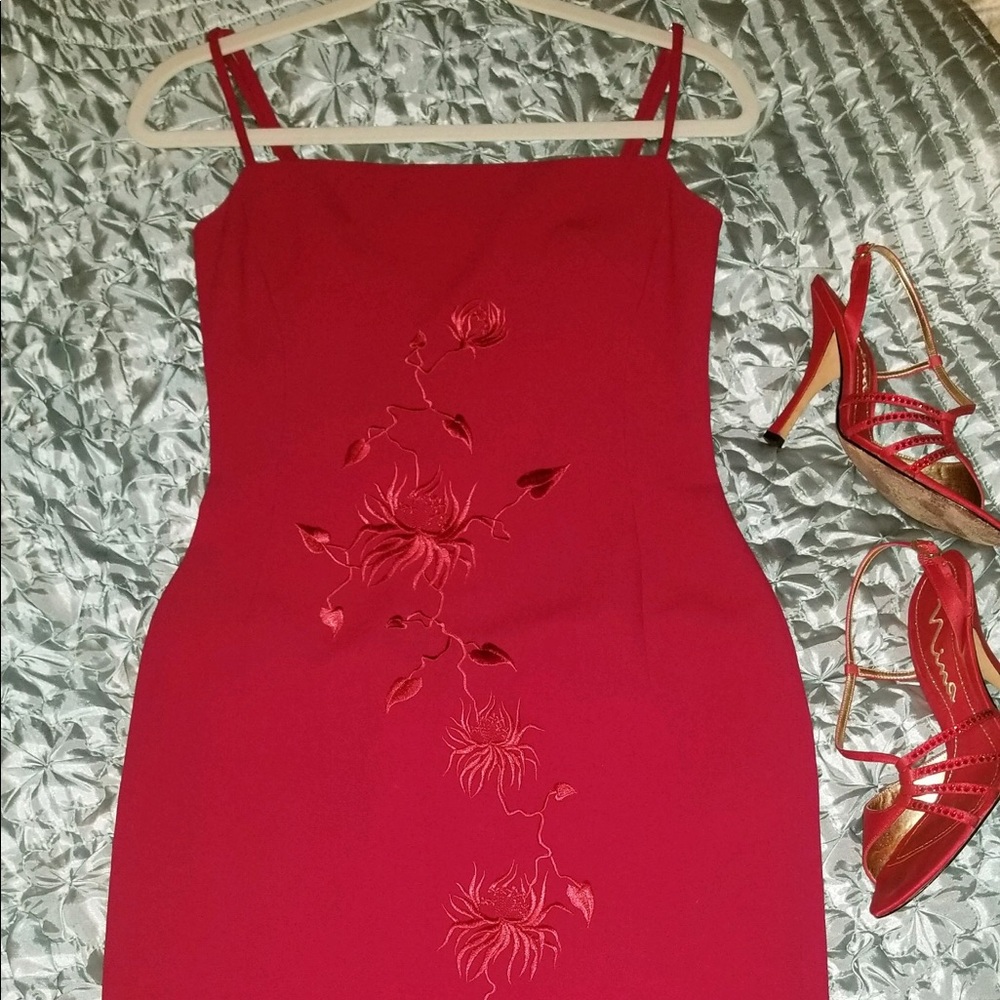 Karen Millen Red Embroidered Cocktail Dress.